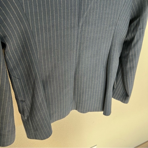 L'Agence Chamberlain Pinstripe Blazer Navy Ivory Herringbone Woven Women’s 8 - Picture 13 of 13